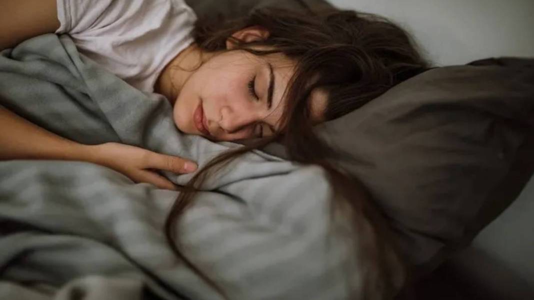 14 yaşında uykuya daldı 46 yaşında uyandı! Film değil gerçek: 32 yıl boyunca uyudu 6